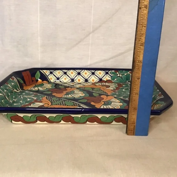 Beautiful Mexican Talavera Art Pottery Serving Baking Dish -LEAD FREE- Signed .